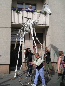 2004 with antagon theaterAKTion, Parade der Kulturen, Berlin (head) (foto by antagon)