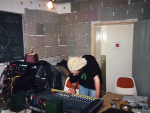 2000 recording World in a Nutshell, WUP, Siegen mix (foto by H.Merten)